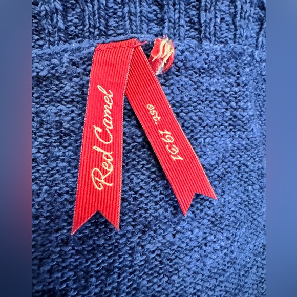 Red Camel Blue Sweater with Smart Fox Glasses Graphic Size Small GUC - Picture 5 of 6